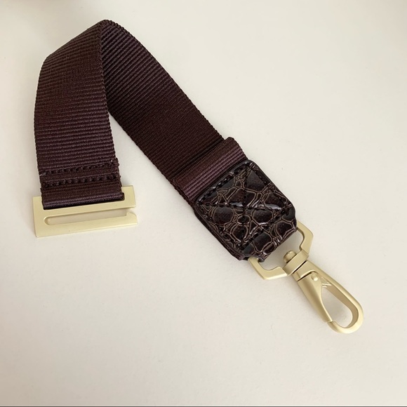 New wristlet strap